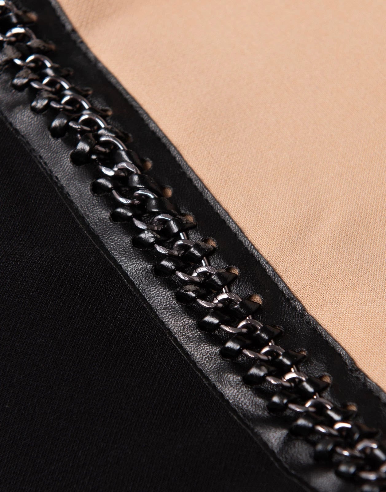 CLIPS Shift Dress — IT 46 / US 10 / UK 14 (XL) — Beige & Black — Lined • Chain Trim — Made in Italy