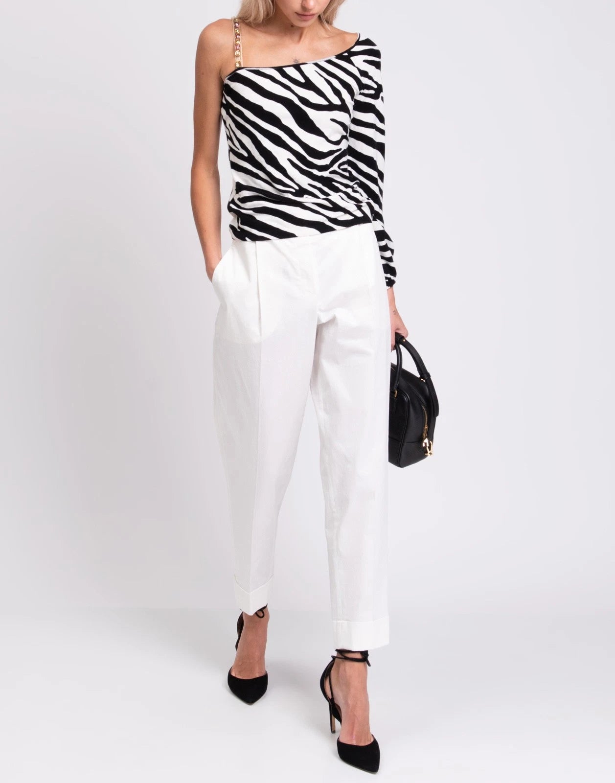 ODEEH Cropped Trousers — W36 — High Waist • Pleated Front • Turn-Up Cuffs